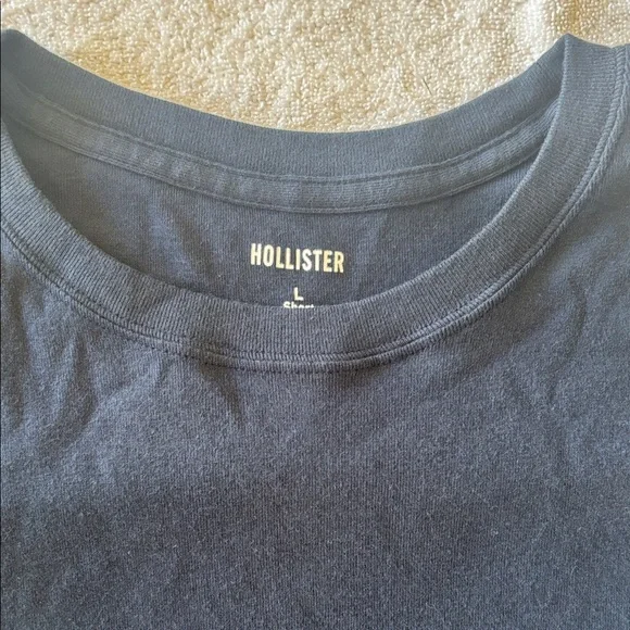 Hollister Short Sleeve Navy Crew Tee - Picture 8 of 11